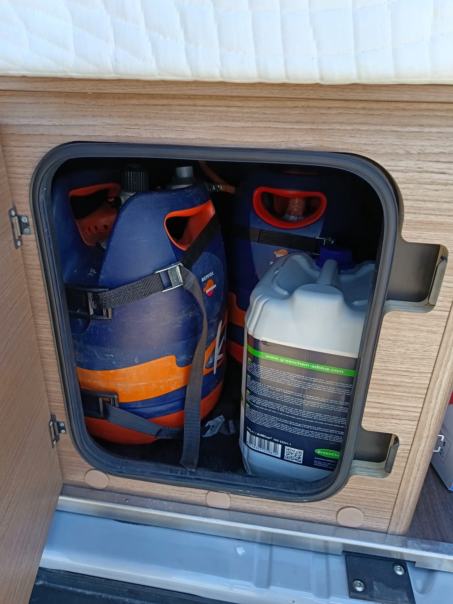 Van-of4.5-omfree-6
